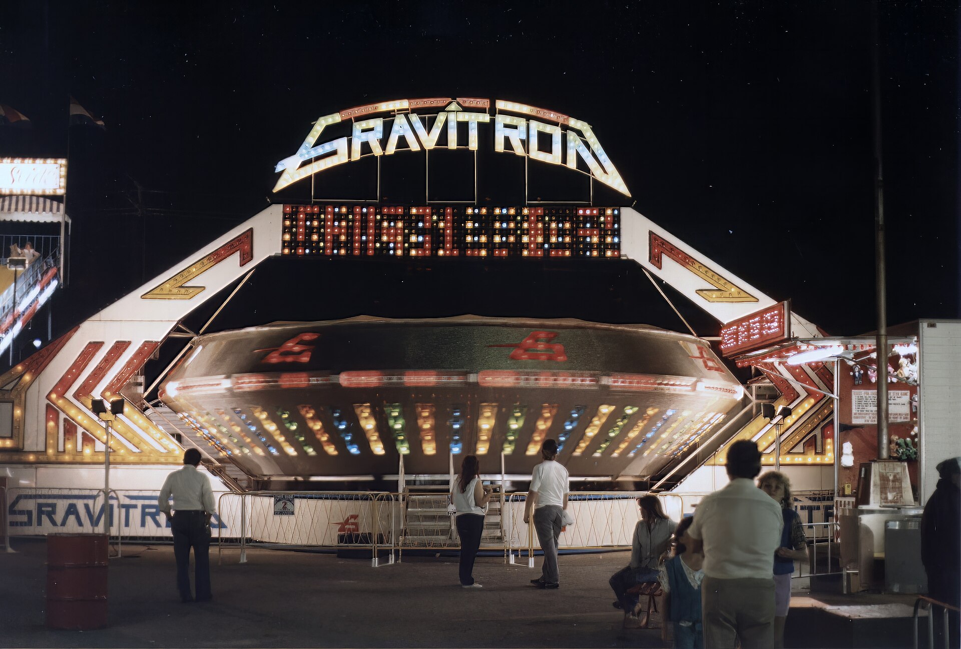 A Gravitron at an amusement park in the 1980s